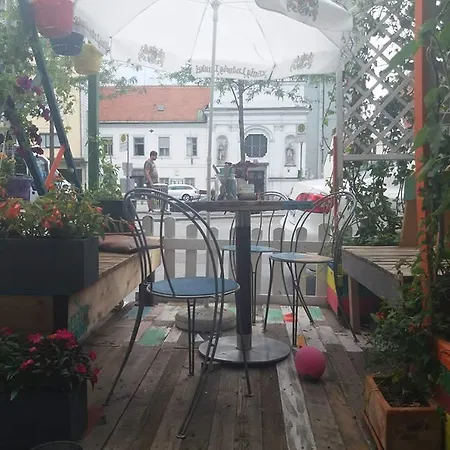 Arthostel Cultralacuntra Hostel *
